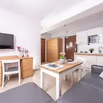 Prywatny 413 W Arka Medical Przy Plazy *