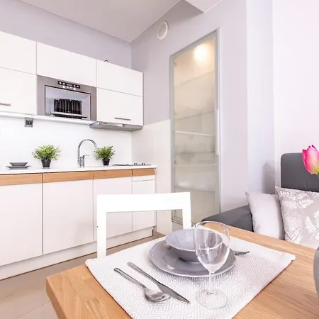 Prywatny 413 W Arka Medical Przy Plazy Appartamento *